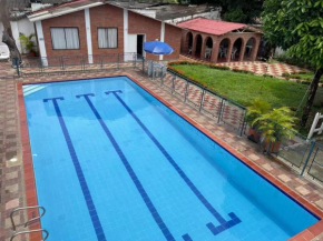 Hermosa Casa Cerca A Cafam Melgar